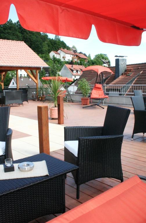 Gasthof Und Pension Zur Frischen Quelle Heigenbruecken Exterior photo